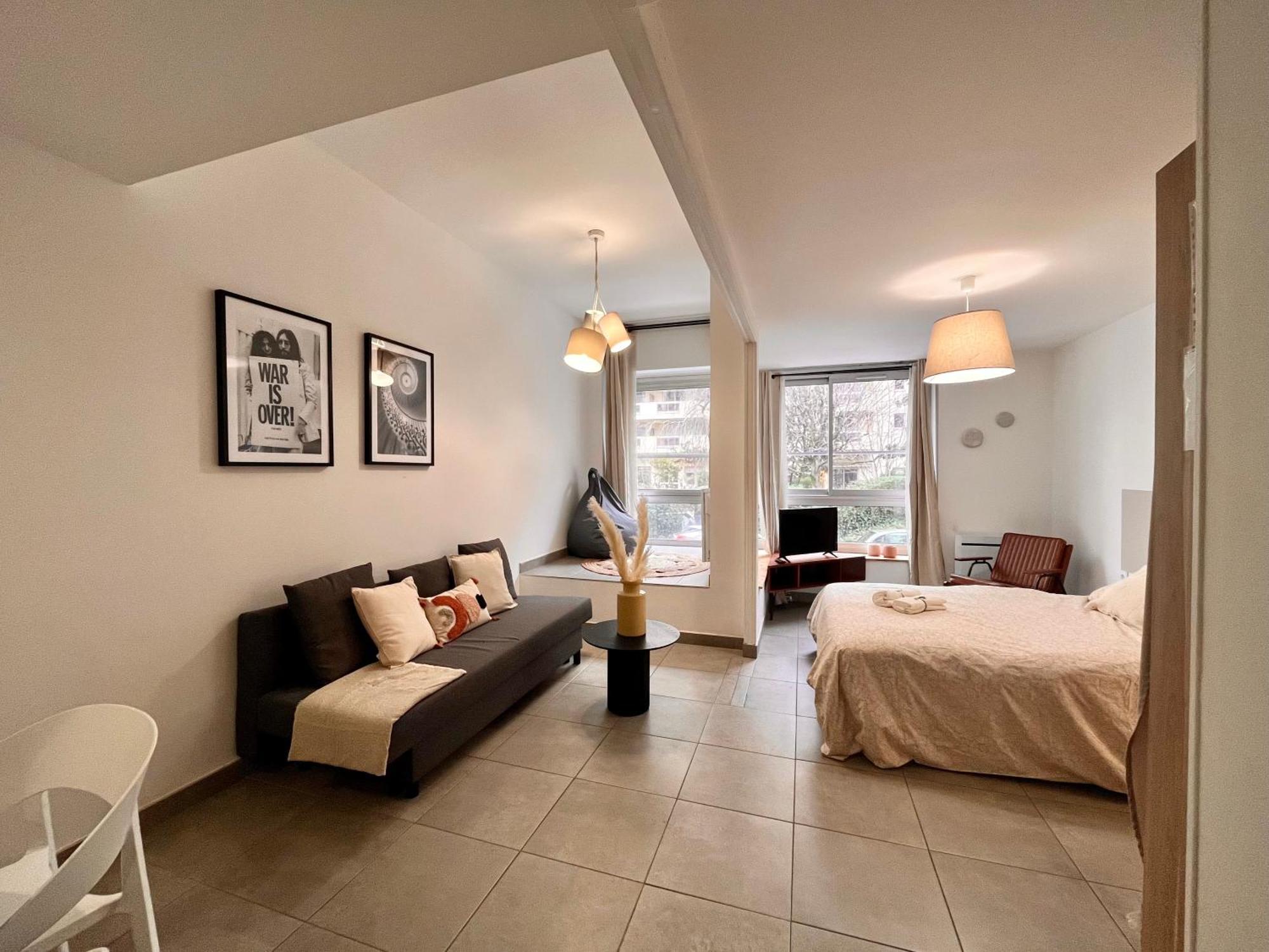 Suite Danbury Lyon Exteriér fotografie