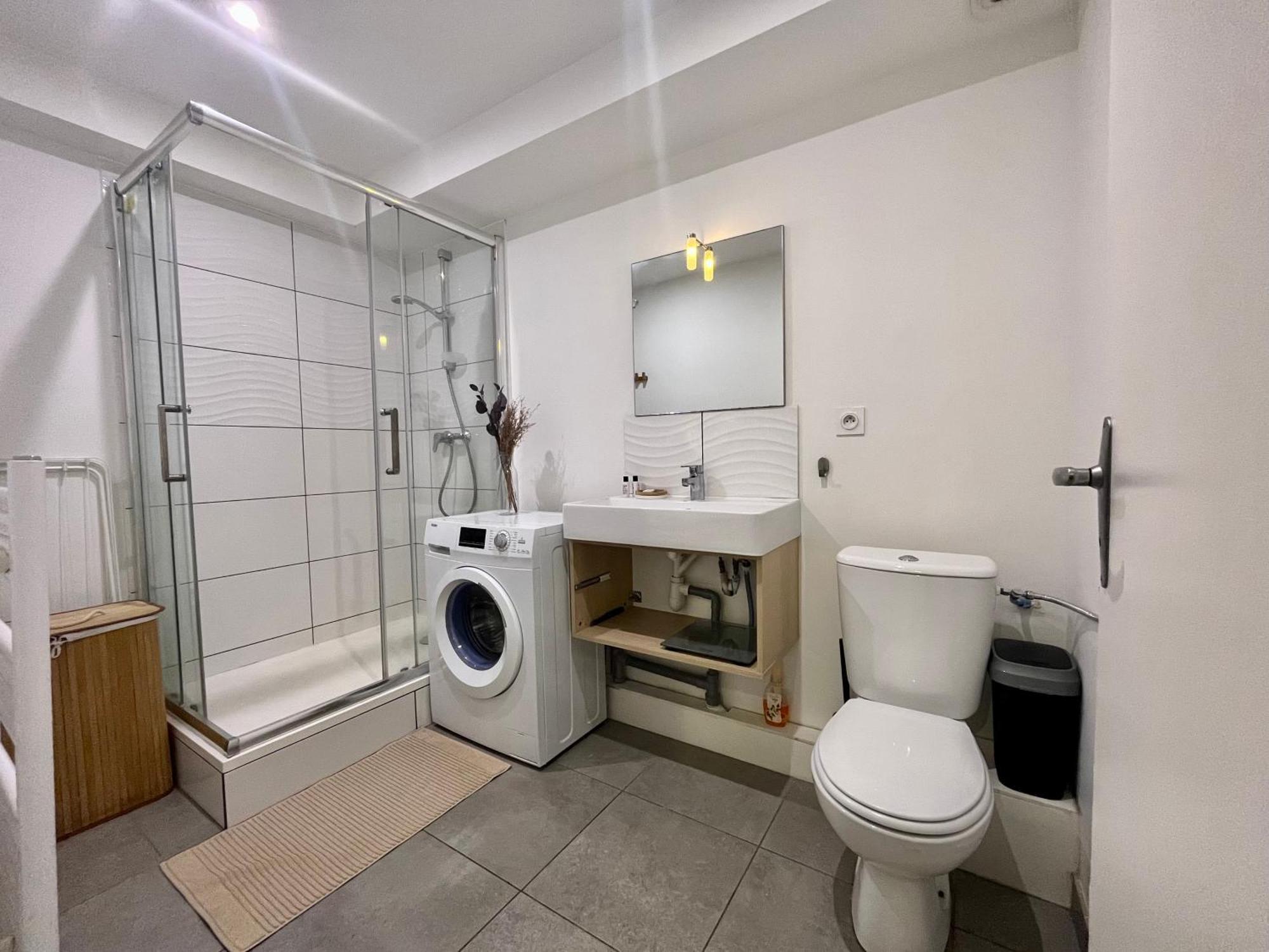 Suite Danbury Lyon Exteriér fotografie