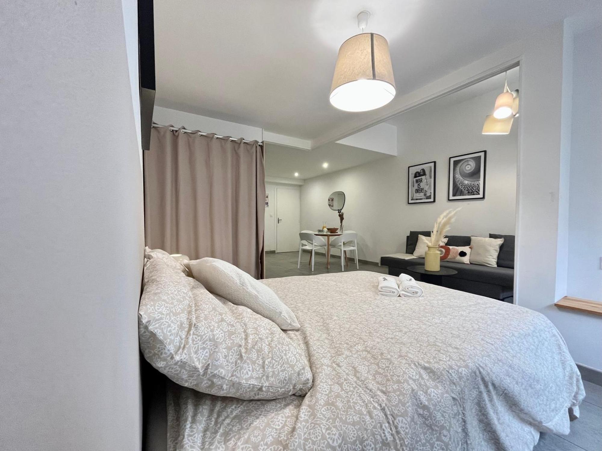 Suite Danbury Lyon Exteriér fotografie